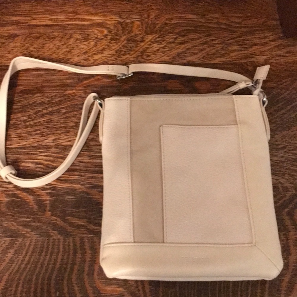 Medium size Kenneth Cole Reaction cross body bag